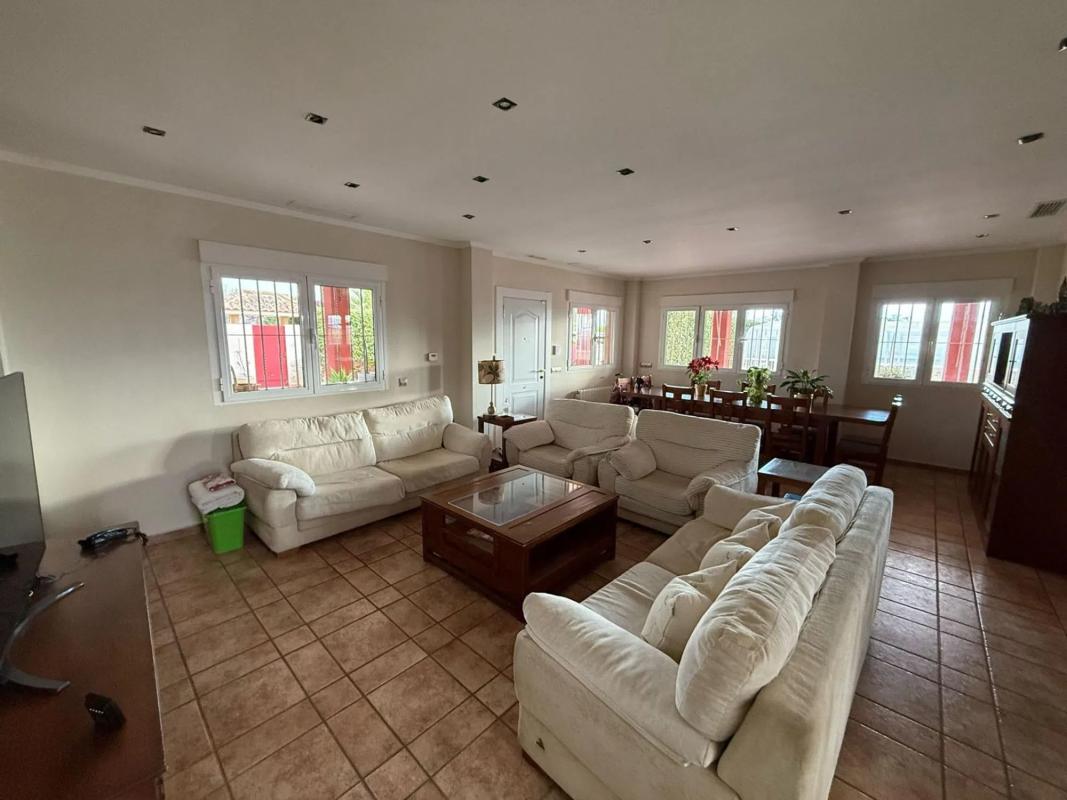 Properties for sale and rent in Spain photo 1