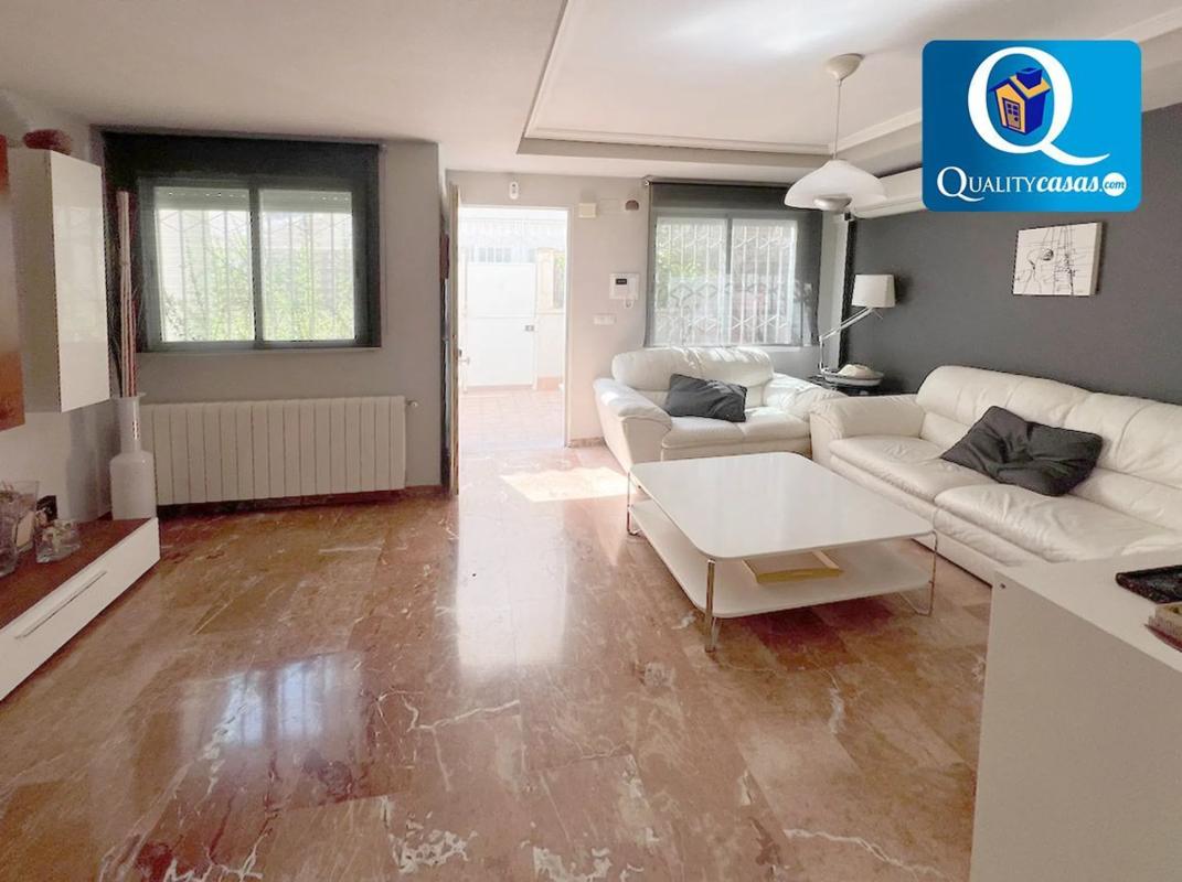 Venta de chalet independiente en Barrio La Albufereta, Alicante / Alacant
photo 4