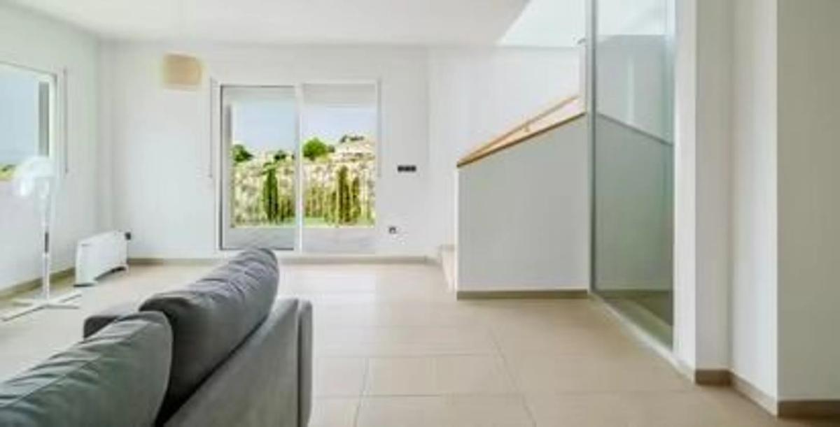 Properties for sale and rent in Spain photo 5