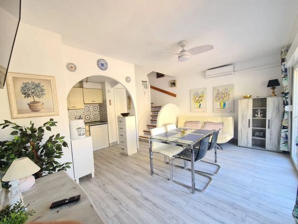 Chalet pareado en calle de Gaianes, 1 photo 1