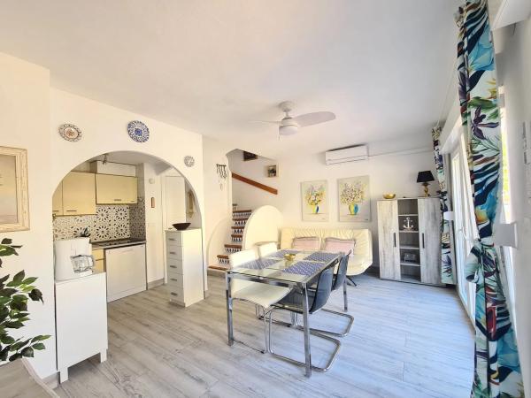 Chalet pareado en calle de Gaianes, 1 photo 4