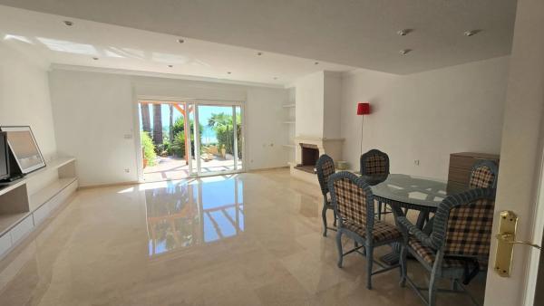 Chalet pareado en calle dels Morros Alts, 10 thumbnail 2