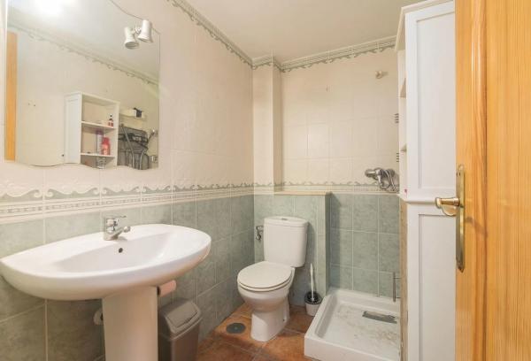 Chalet pareado en calle Cervantes photo 1