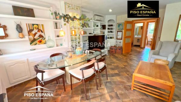 Chalet adosado en Av Creuetes photo 1
