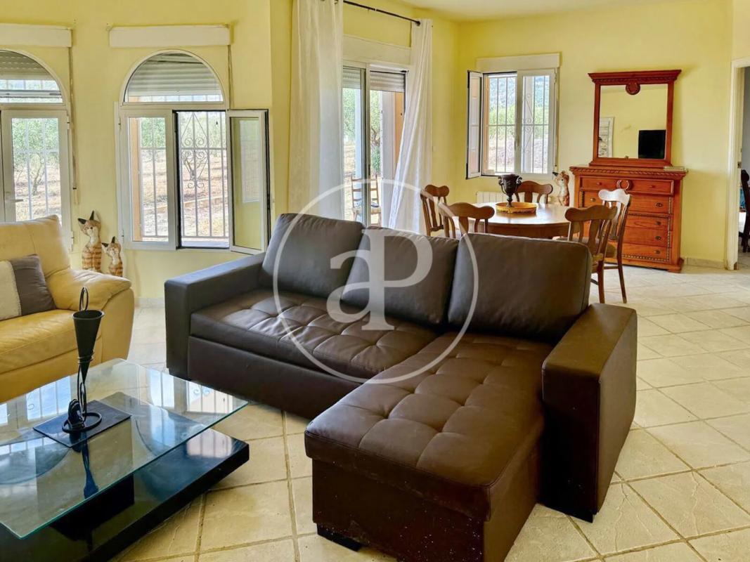 Properties for sale and rent in Spain photo 1