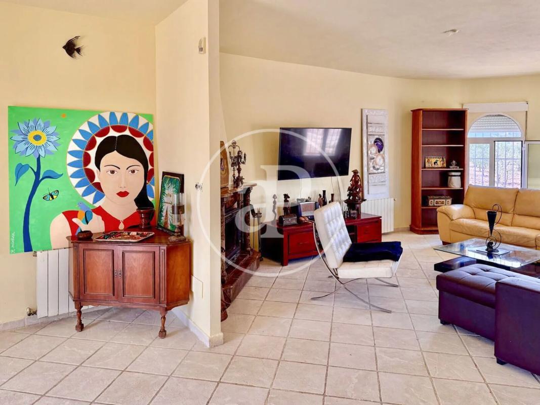 Properties for sale and rent in Spain photo 5