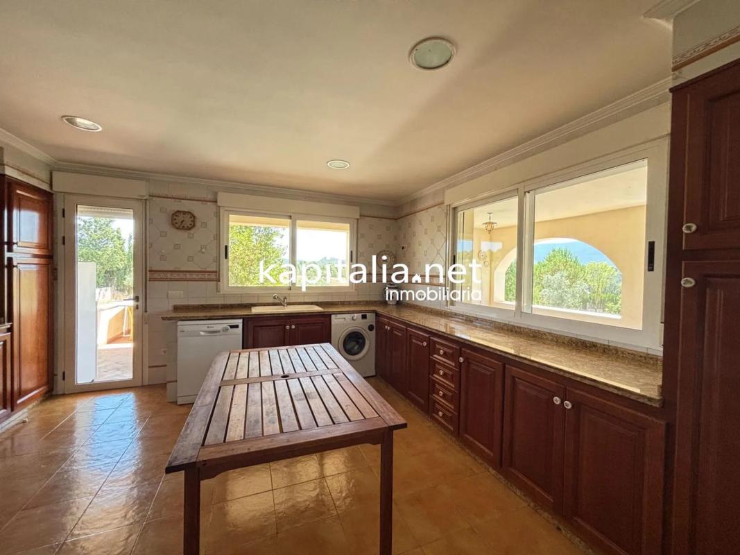 Недвижимость на продажу и в аренду в Испании photo 5