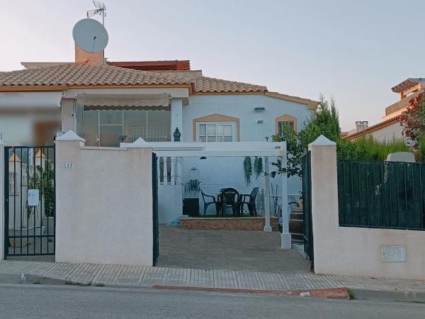 Chalet pareado en avenida Fernando Fenoll Bergua, 117 photo