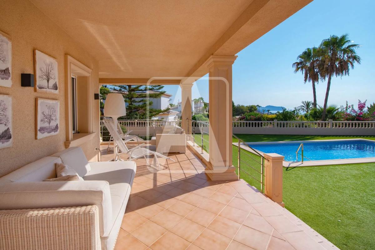 Sale of independent chalet in La Fustera, Benissa
 photo 5