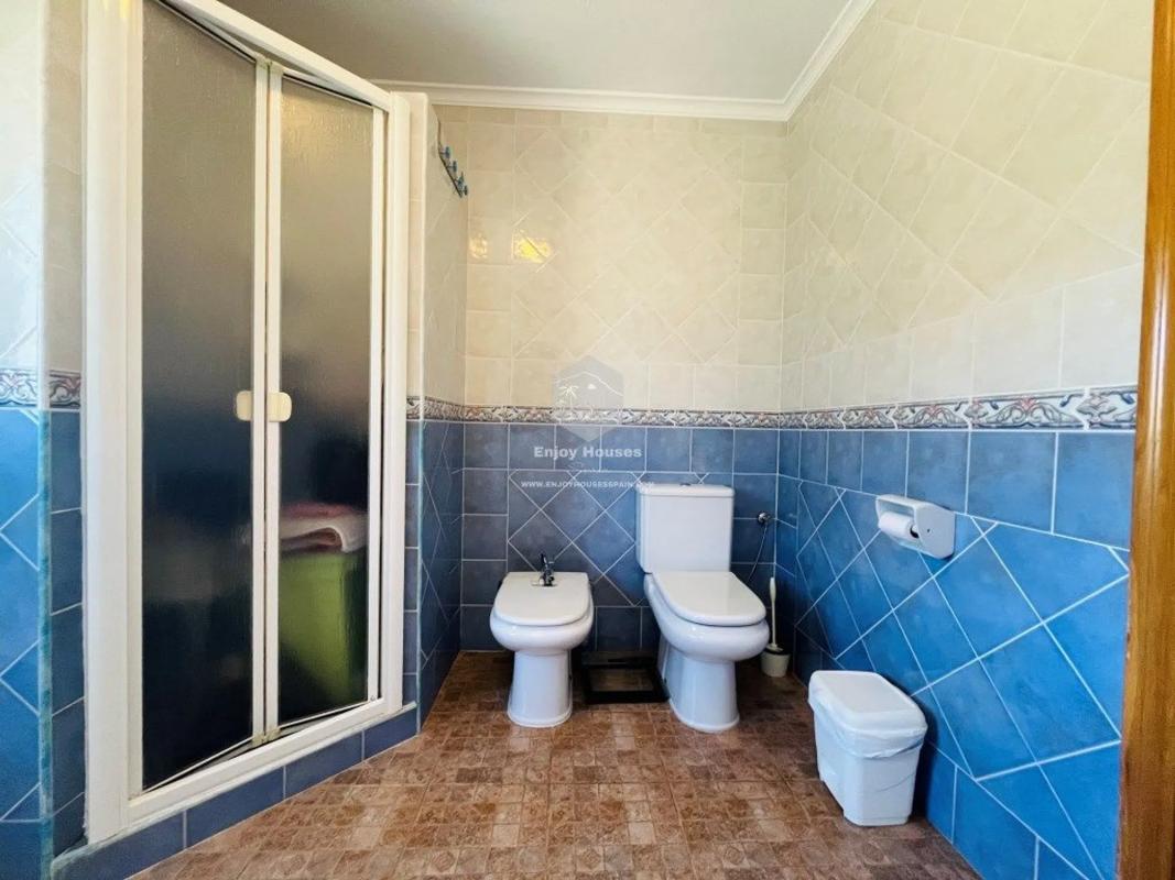 Propiedades en venta y alquiler en España photo 3