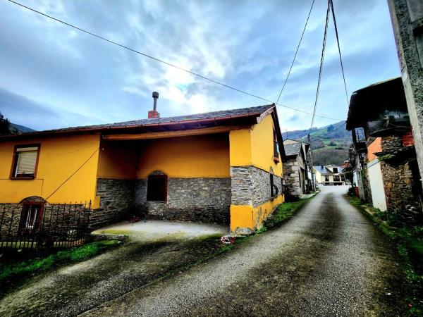 Casa de pueblo en Soto del Barco - Cornellana thumbnail 2