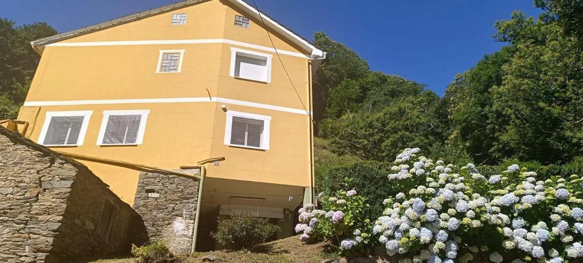 Properties for sale and rent in Spain photo 3