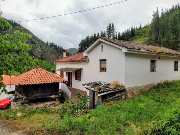 Casa rural en Villar de Lantero s/n photo 1