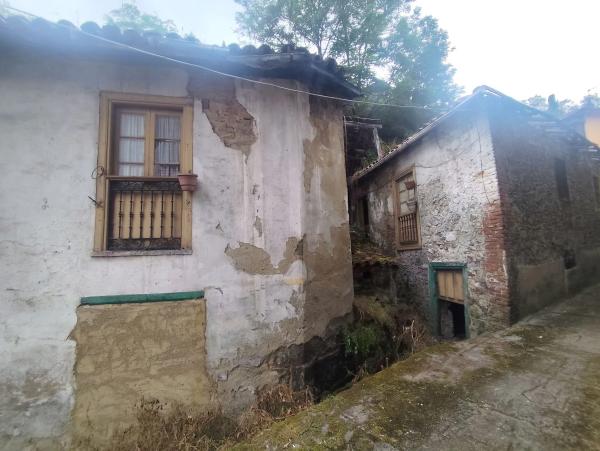 Casa de pueblo en La Felguera s/n thumbnail 2