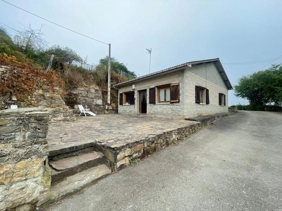 Properties for sale and rent in Spain photo 2