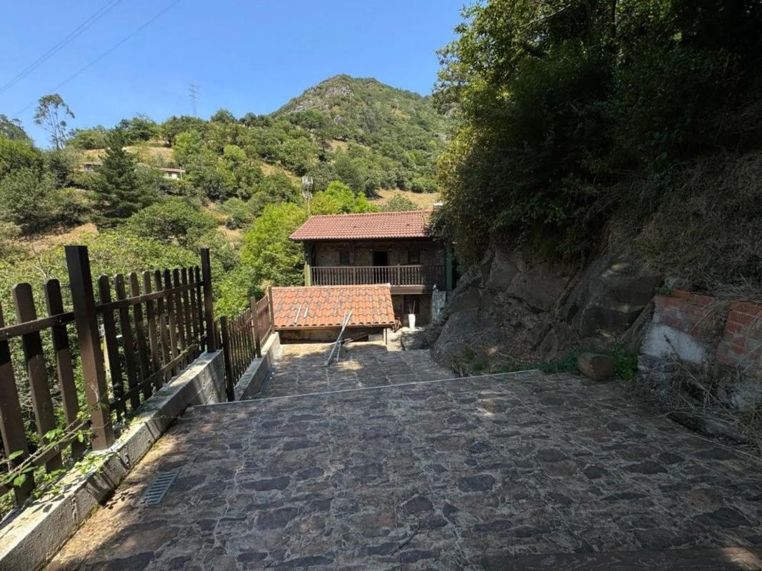 Properties for sale and rent in Spain photo 5