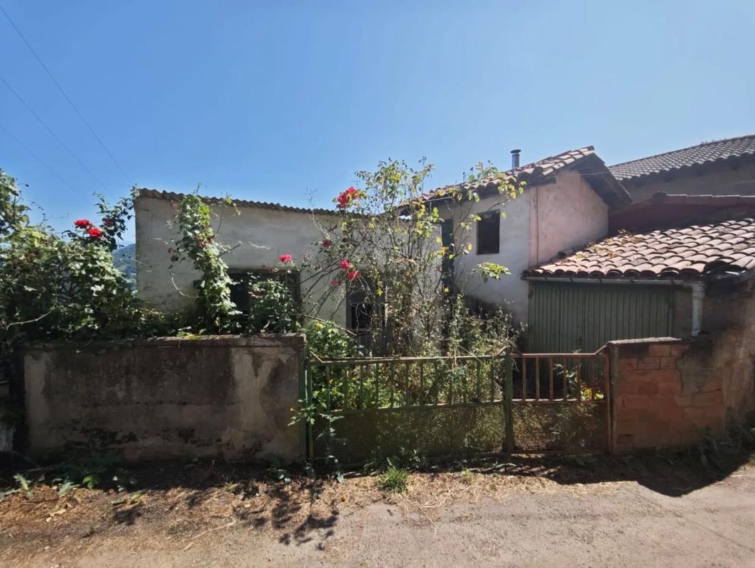 Properties for sale and rent in Spain photo 5