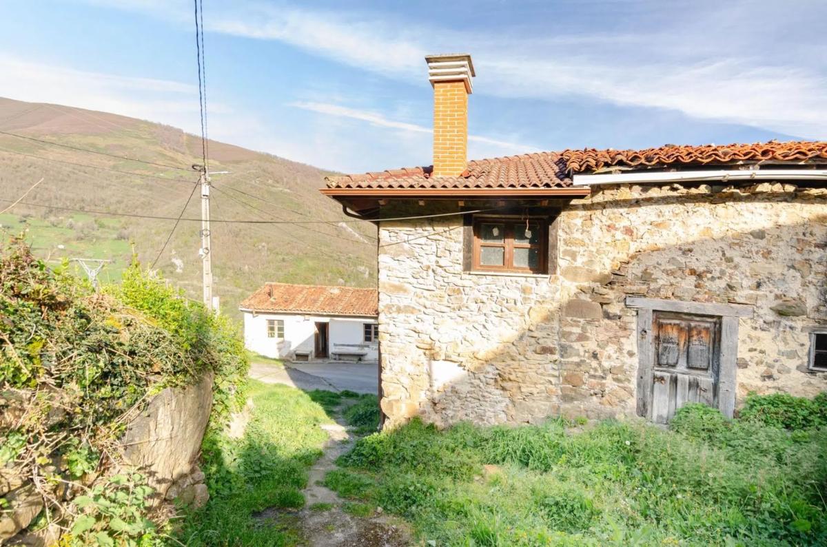 Propiedades en venta y alquiler en España photo 1