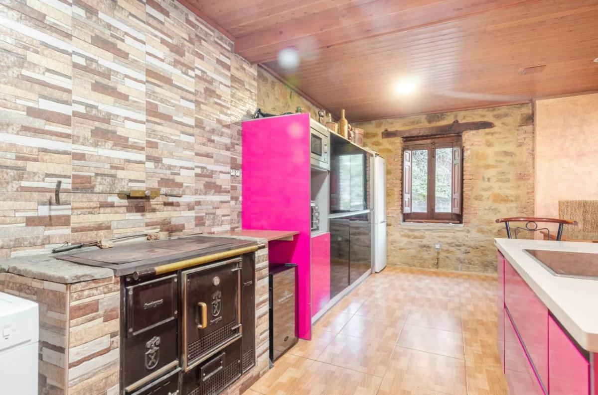 Properties for sale and rent in Spain photo 3