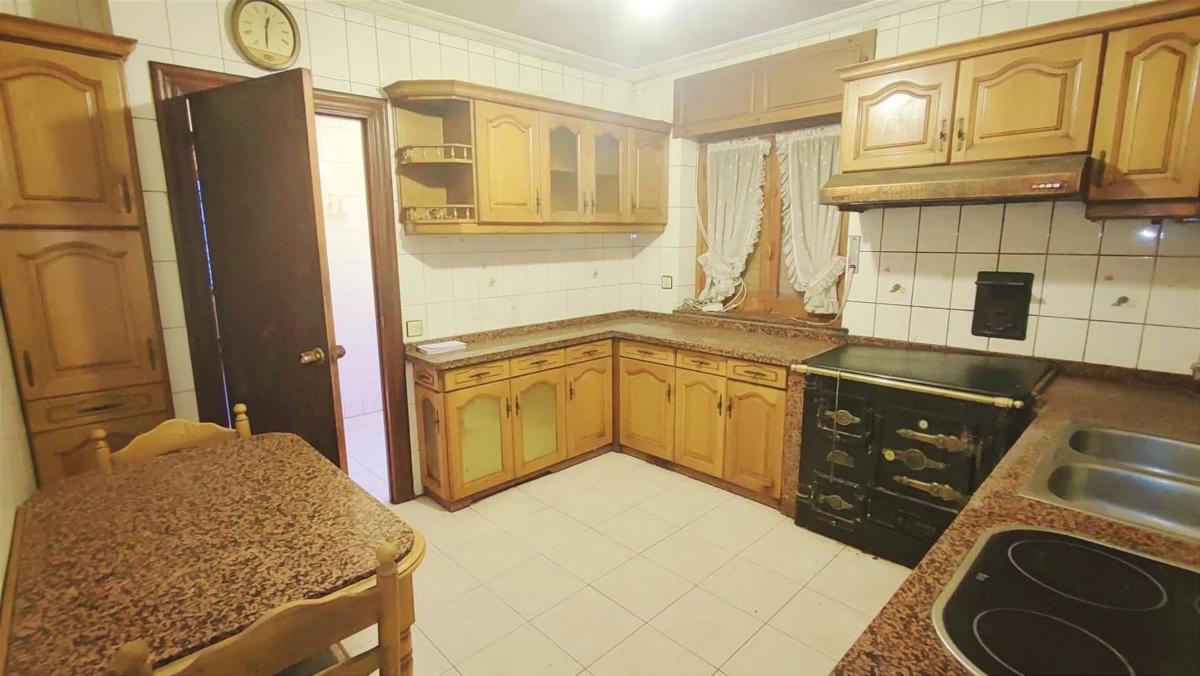 Properties for sale and rent in Spain photo 5