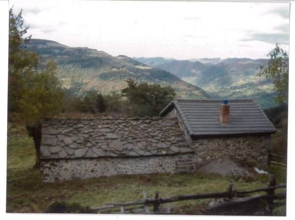 Finca rústica en venta en  La Fresnosa s/n , Aller photo 4