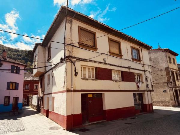 Casa de pueblo en calle Silvino Arguelles, 12 photo 4