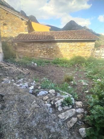 Rustic farm for sale in  Tuiza de Arriba s/n , Lena photo 3