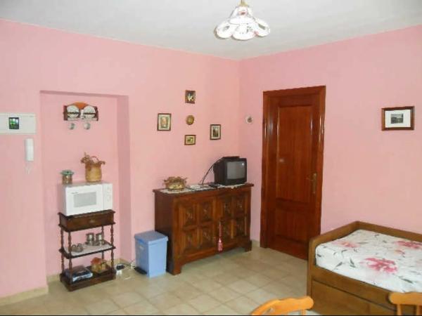 Casa independiente en calle Tuiza, 1 thumbnail 2