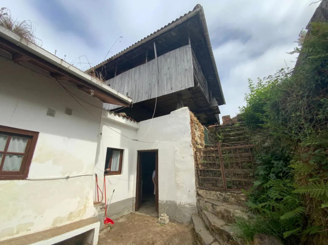 Недвижимость на продажу и в аренду в Испании photo 1