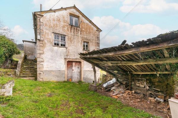 Rustic farm for sale in Carretera Prelo, 20 , Boal thumbnail 1