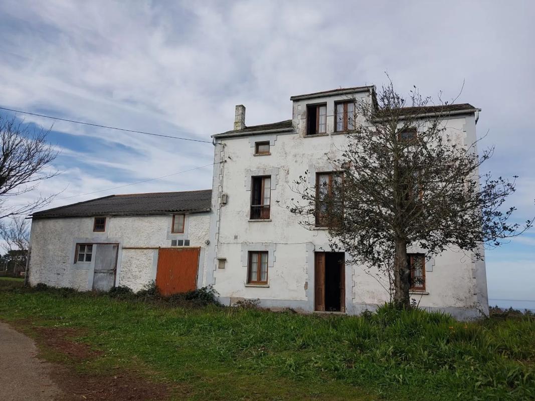 Properties for sale and rent in Spain photo 3