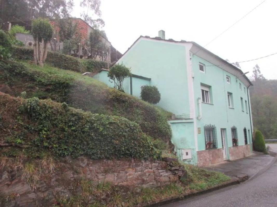 Properties for sale and rent in Spain photo 1