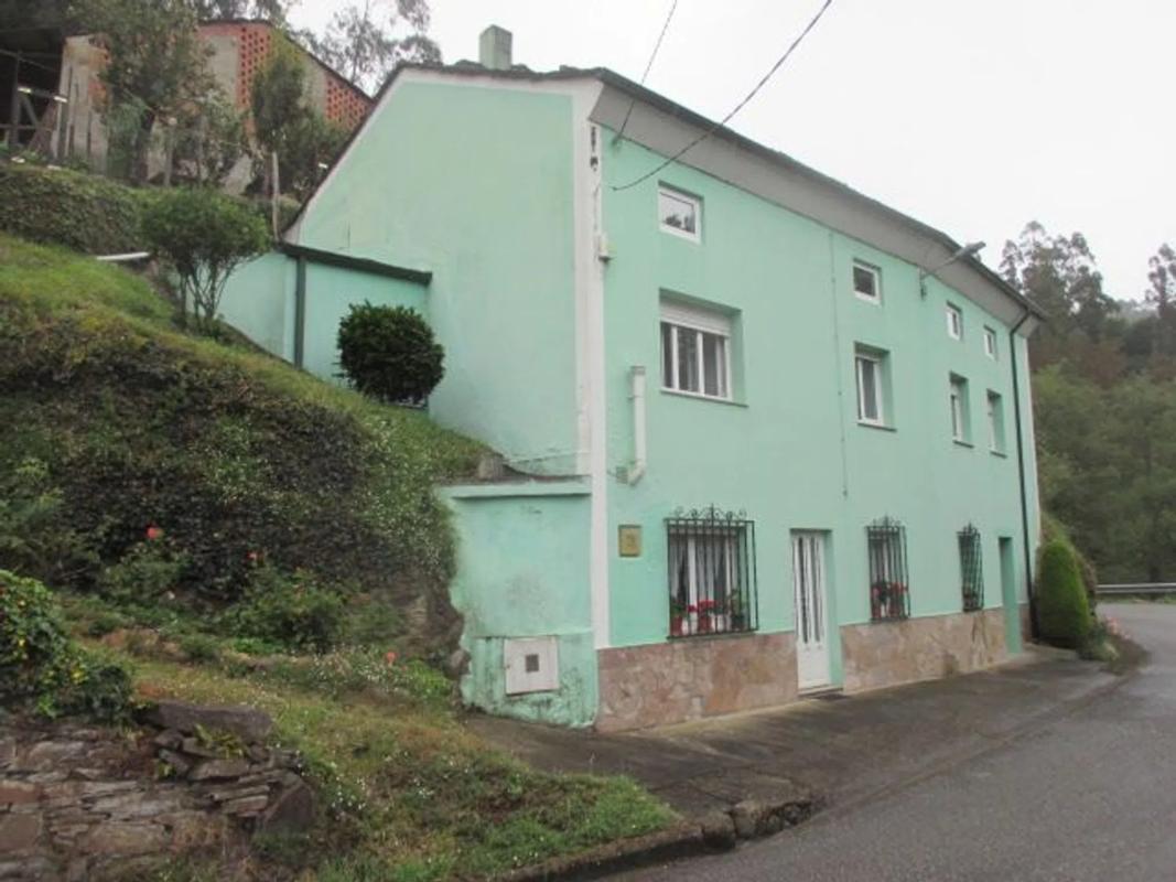 Properties for sale and rent in Spain photo 2