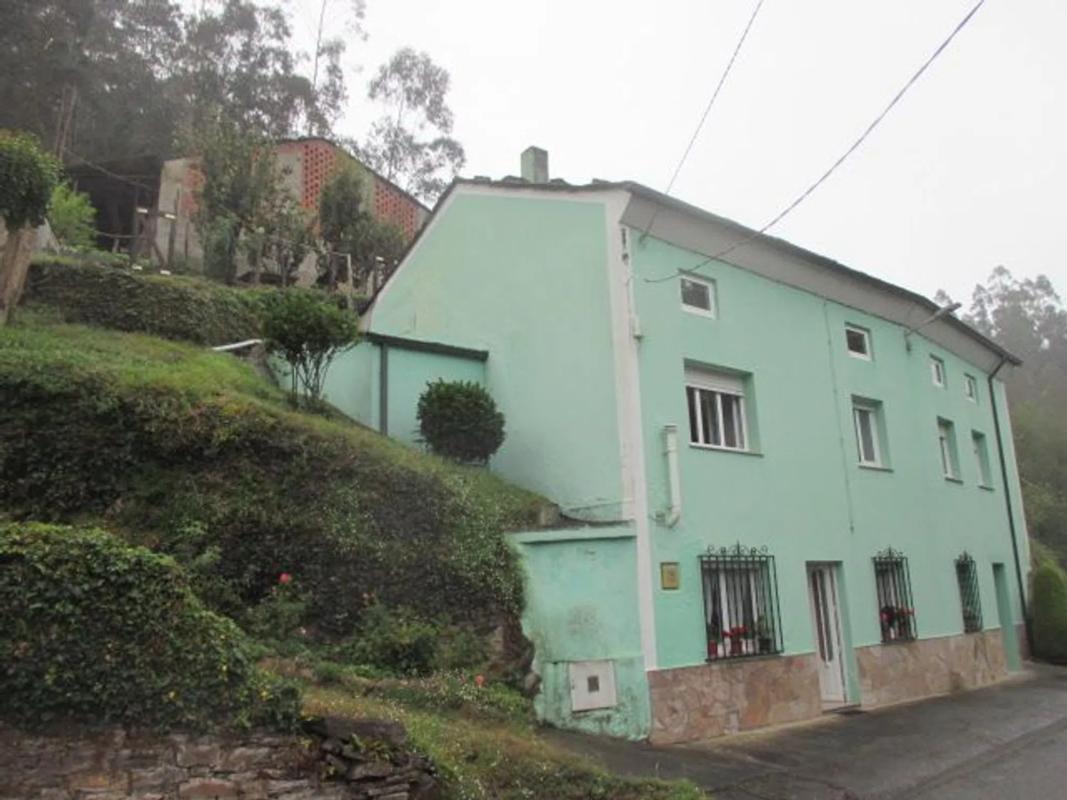 Properties for sale and rent in Spain photo 3