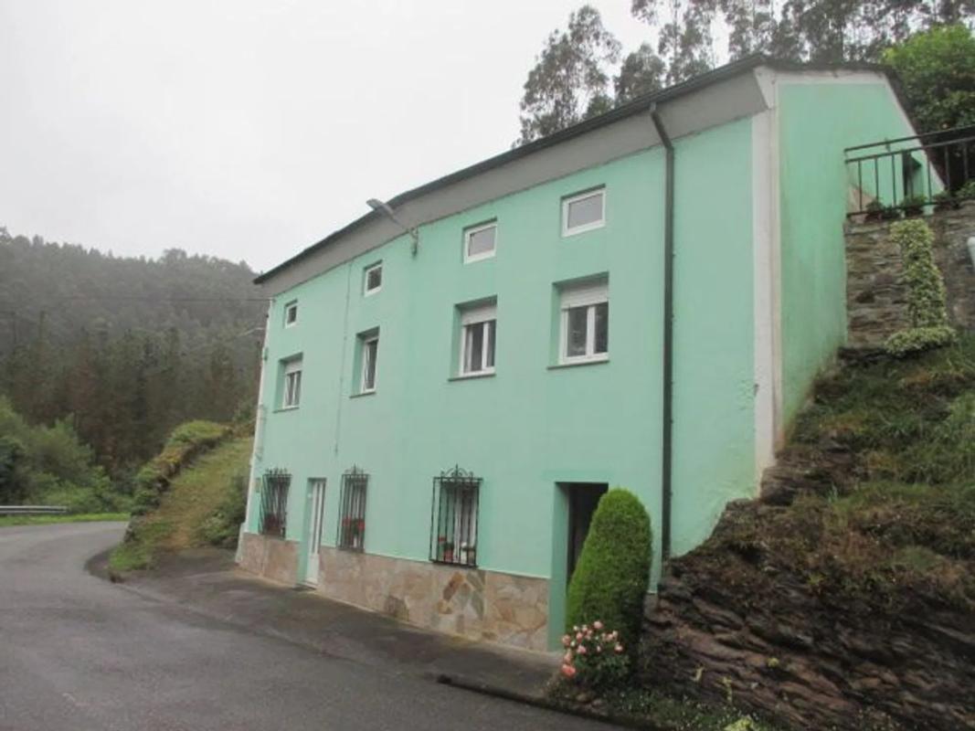 Properties for sale and rent in Spain photo 4