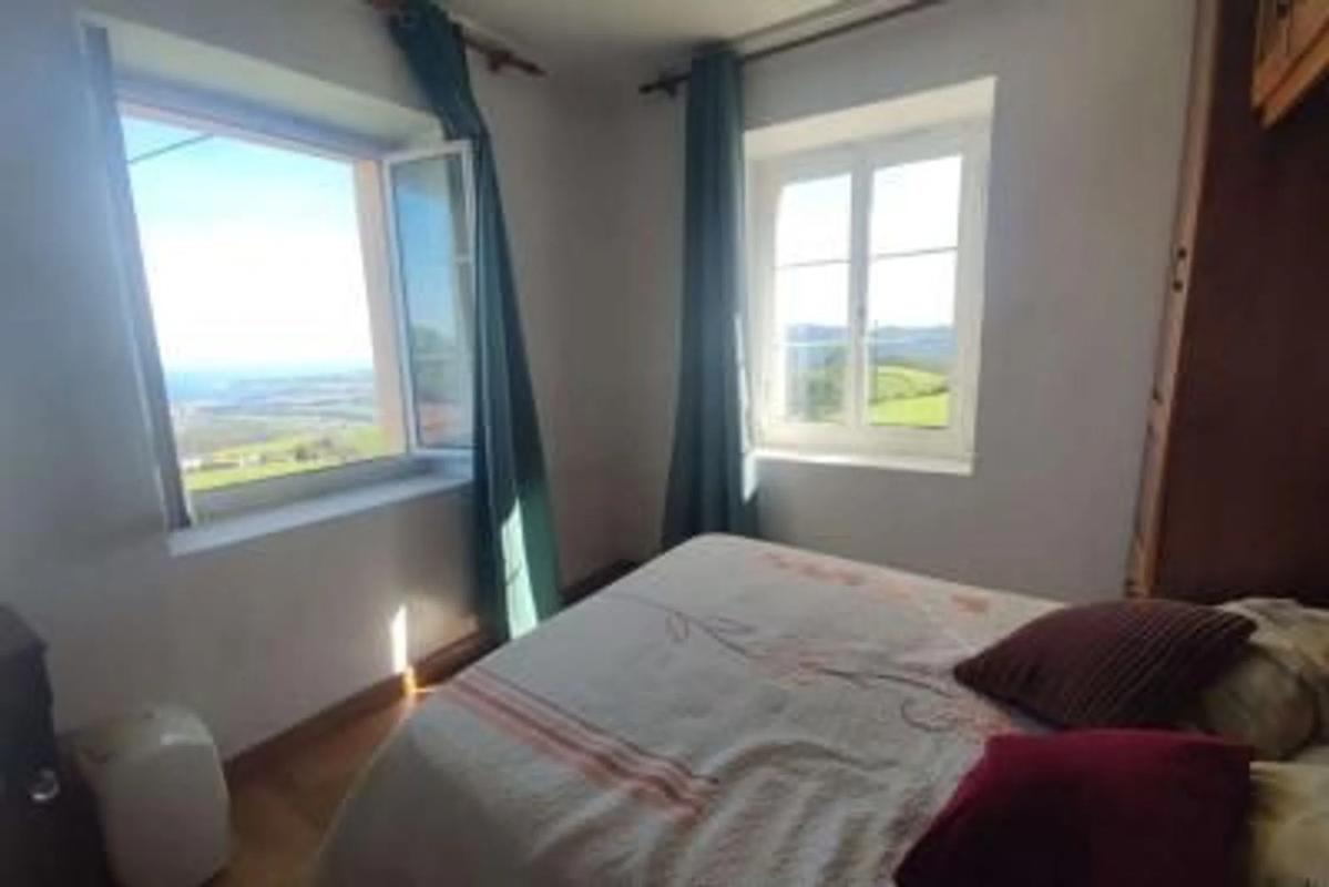 Properties for sale and rent in Spain photo 5