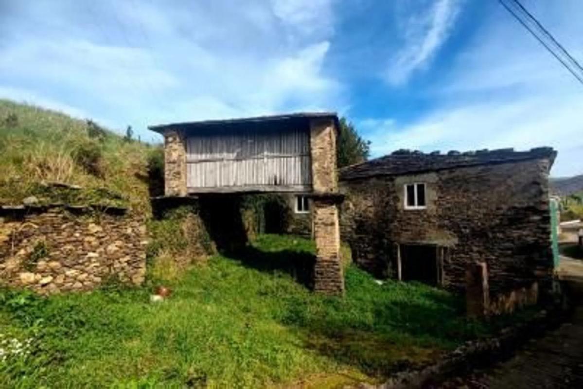 Properties for sale and rent in Spain photo 5