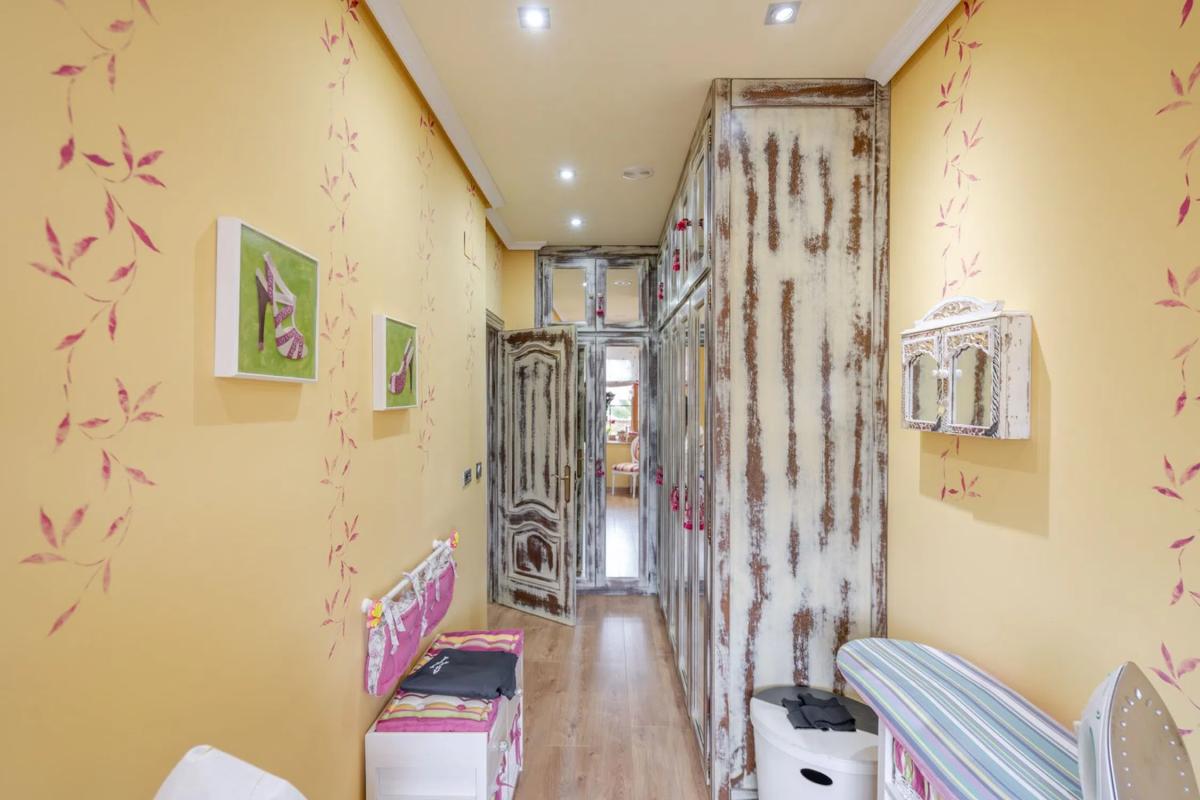 Properties for sale and rent in Spain photo 2