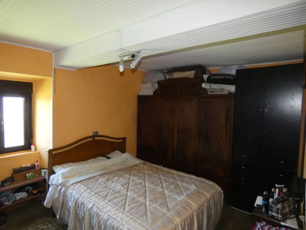 Properties for sale and rent in Spain photo 3