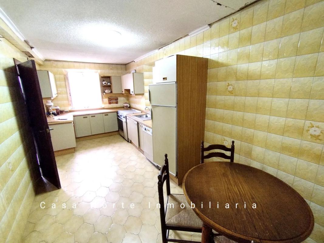 Properties for sale and rent in Spain photo 2