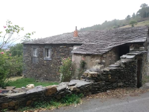 Casa rural en Villar De Bullaso, 10 photo 1