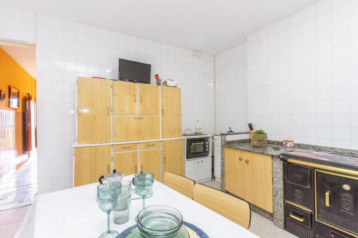 Properties for sale and rent in Spain photo 3