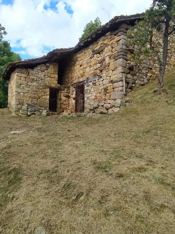 Sale of rural property in  Via sin s/n , Caso photo 4