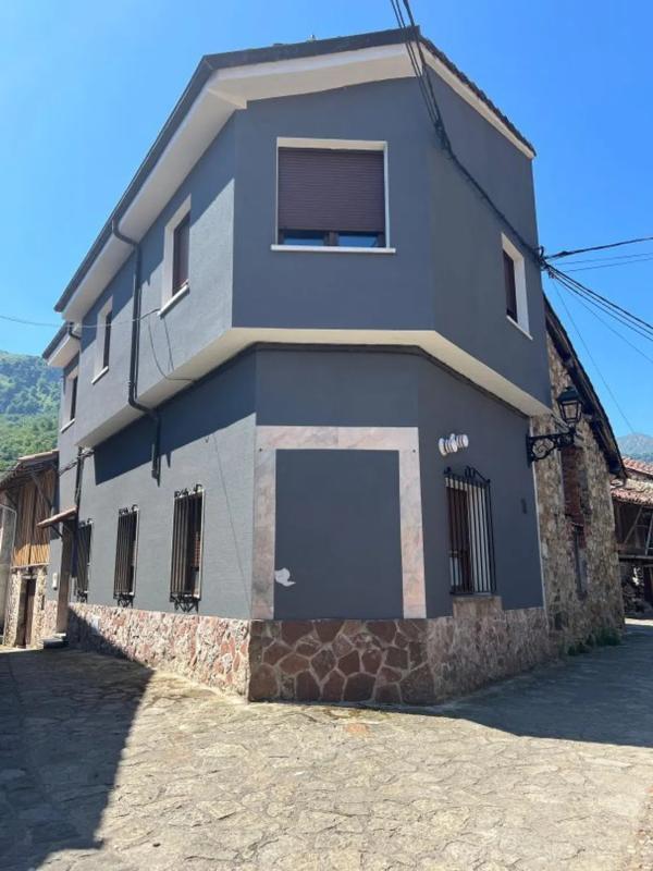 Propiedades en venta y alquiler en España photo 2