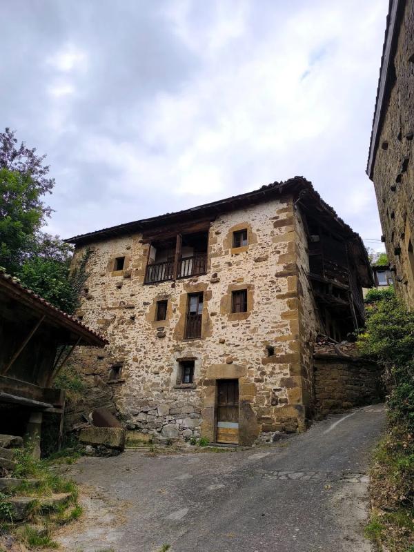 Properties for sale and rent in Spain photo 2