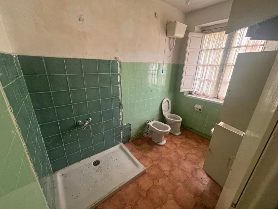Properties for sale and rent in Spain photo 3
