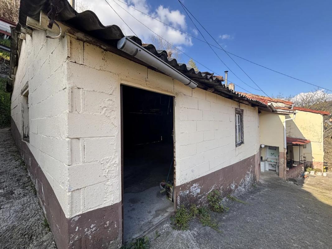 Properties for sale and rent in Spain photo 3