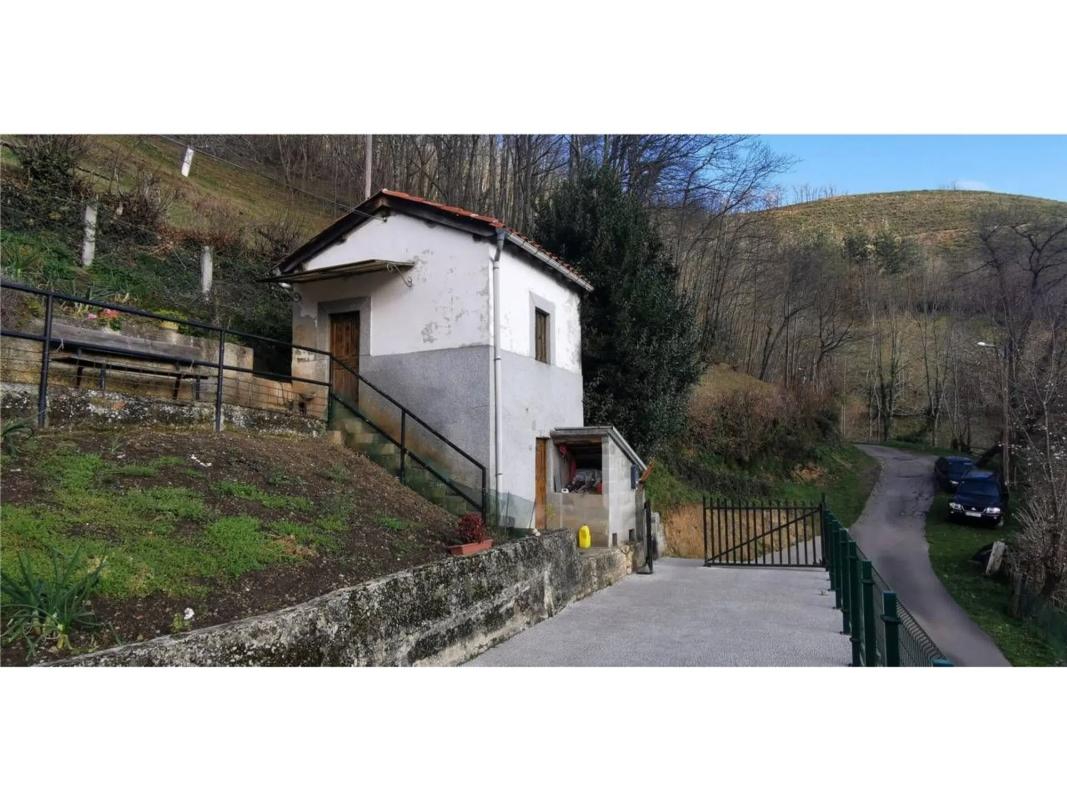 Venta de finca rústica en AS-252 , Laviana photo 1