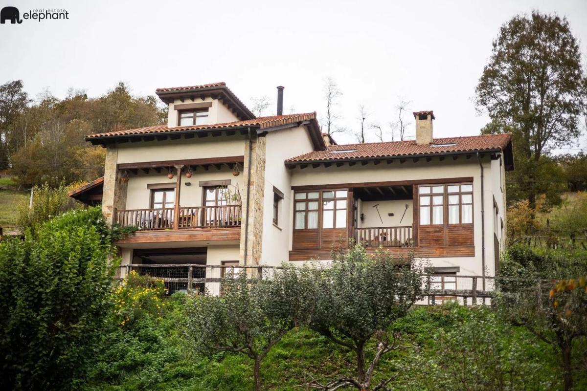 Propiedades en venta y alquiler en España photo 1