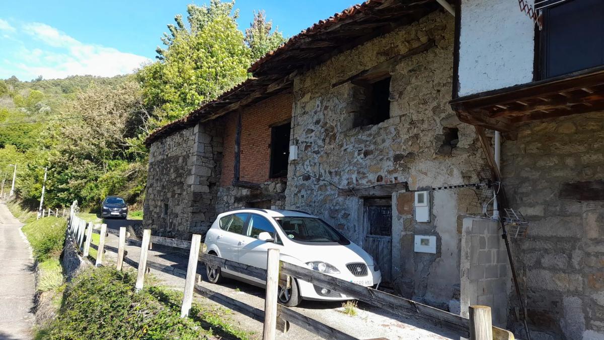 Venta de finca rústica en El Barrio s/n SN , Caso photo 2